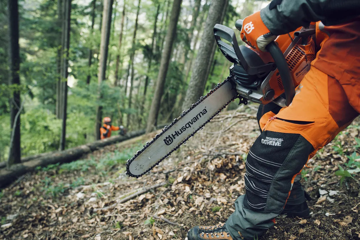 クシタニ　エクスプローラージーンズ　33インチ　日本製 新商品！エクスプローラーカーゴジーンズ入荷：KUSHITANI 三鷹店